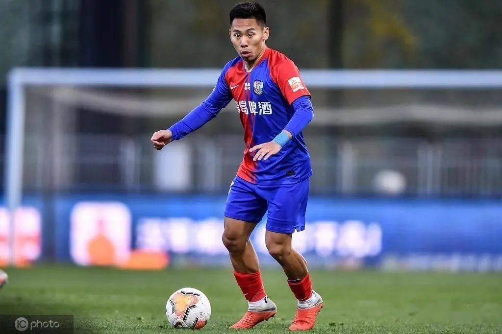 集结日体能课后，西汉姆内部沟通备战中超，话题不断，年轻球员得到机会的简单介绍